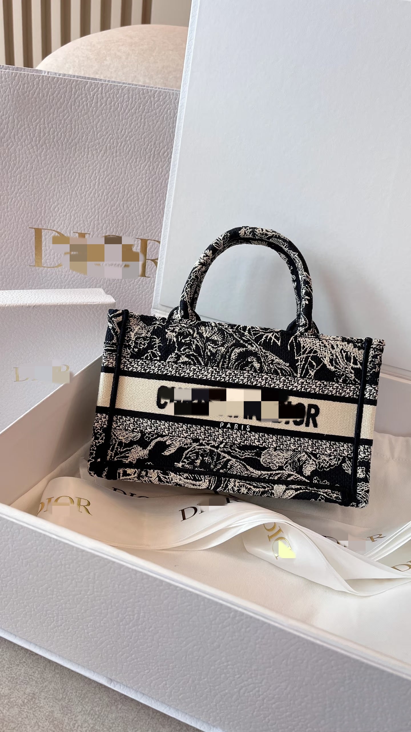 Bbook tote