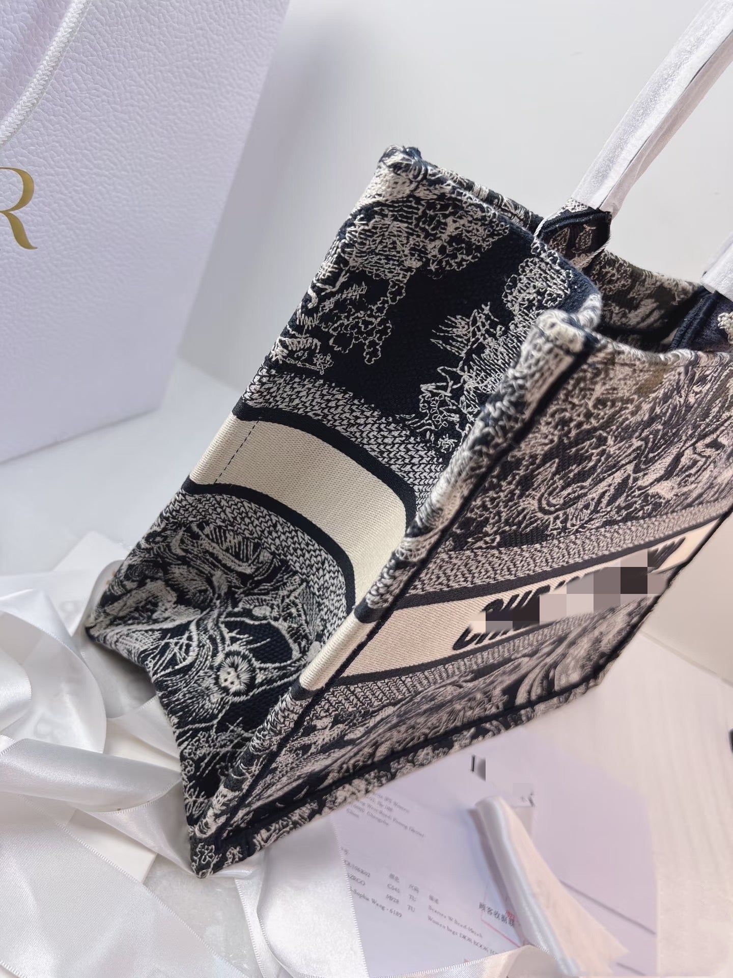 Bbook tote