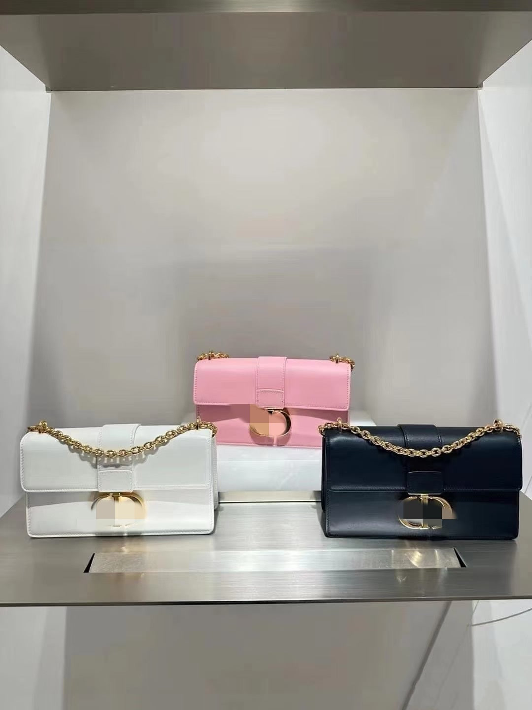 30 Montaigne