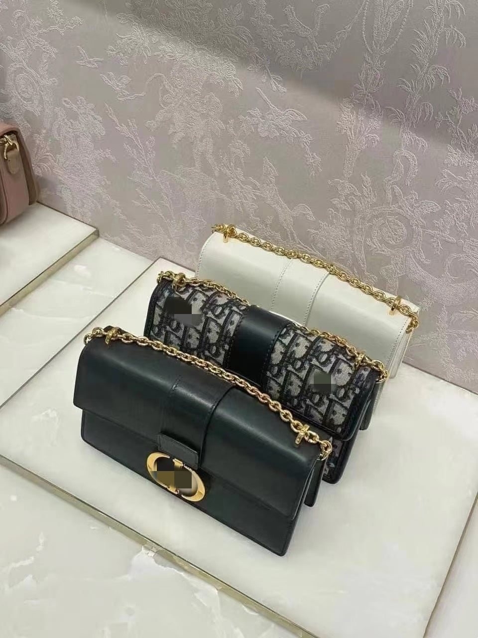 30 Montaigne